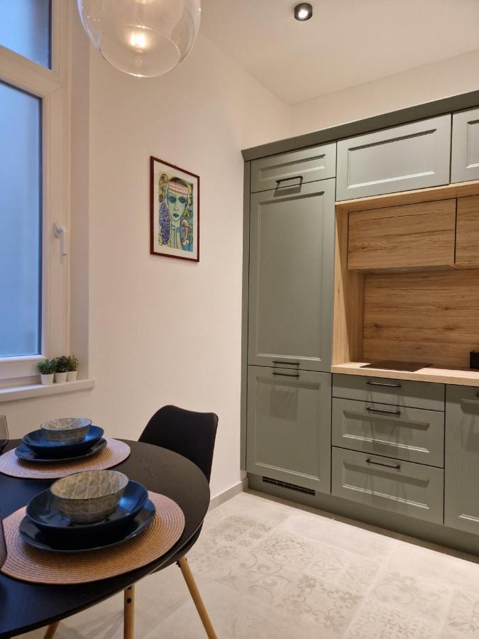 Citygem - Just Perfect For Two Apartment Пула Екстериор снимка